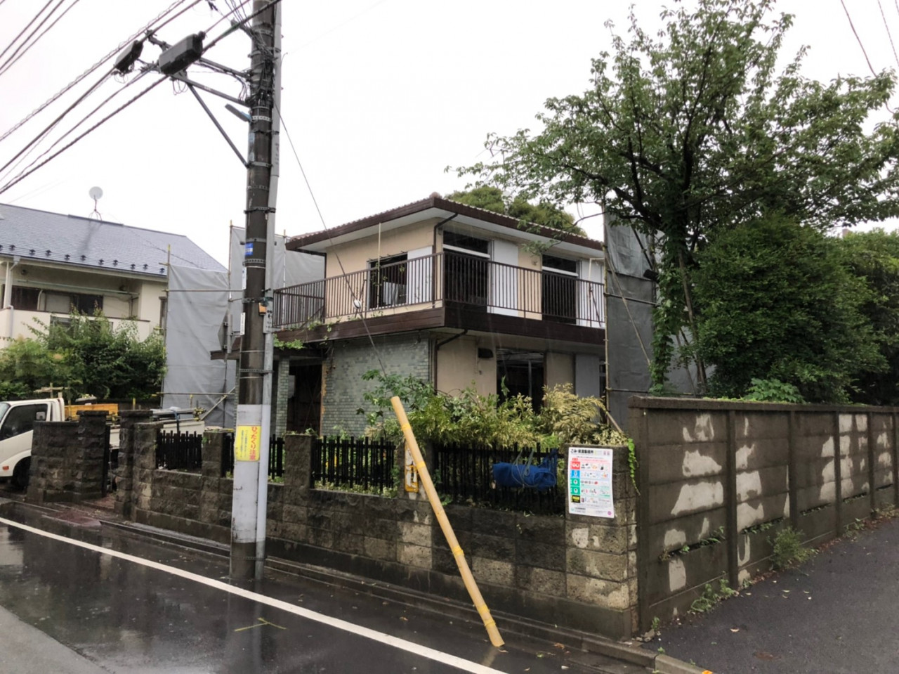 板橋区の解体工事現場で解体養生足場仮設工事を行いました。